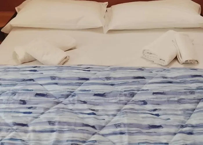 Hotel For Half Moon 3*