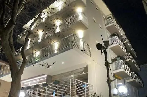 For Half Moon 호텔